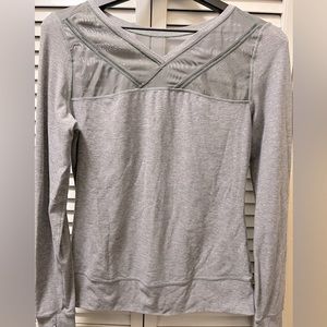 Lululemon Gray Lg Sleeve PullOver Blouse w/Thumb Holes (6) Dub Stitch/Polka Dots